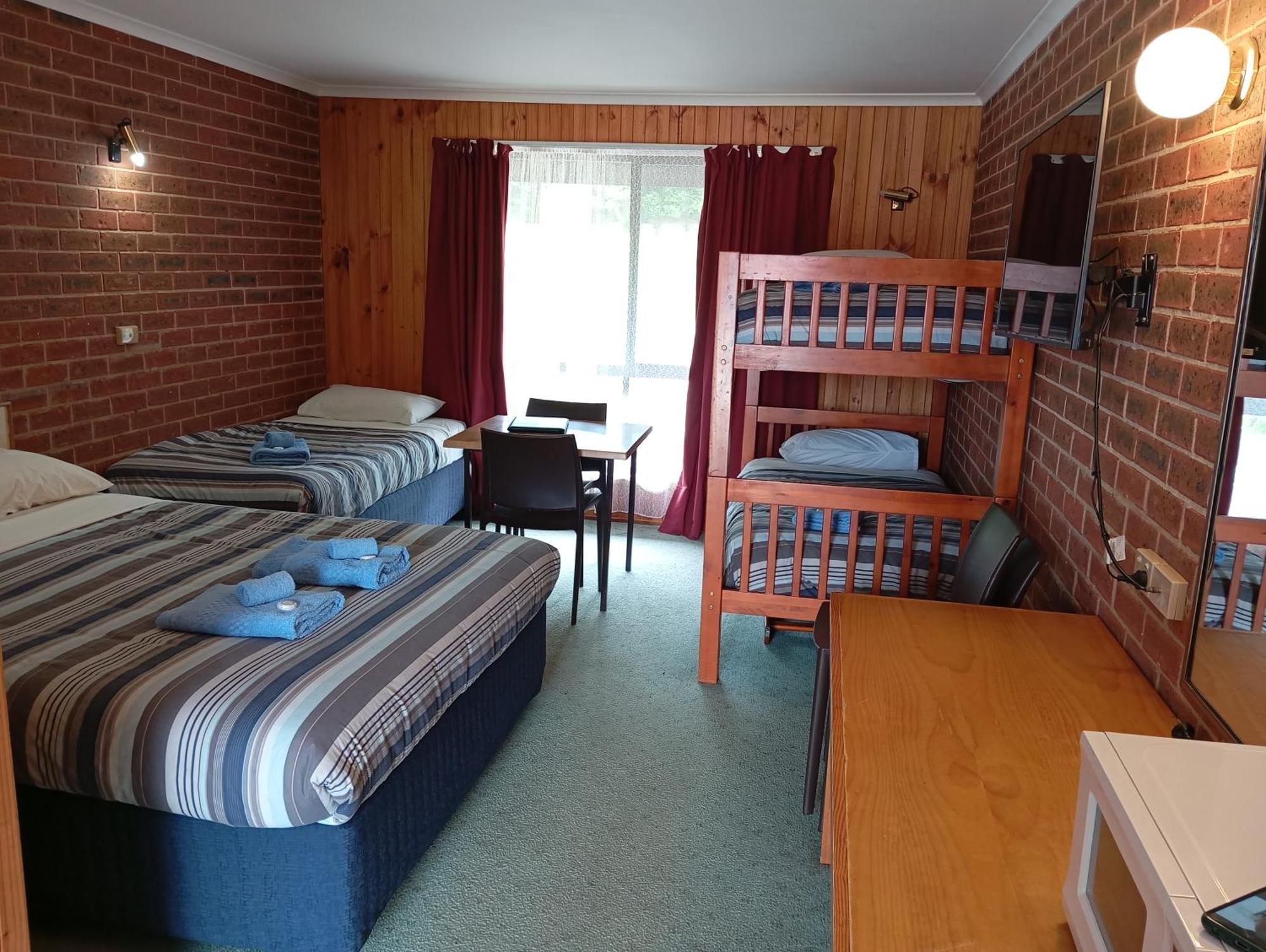 Orbost Country Road Motor Inn Екстер'єр фото